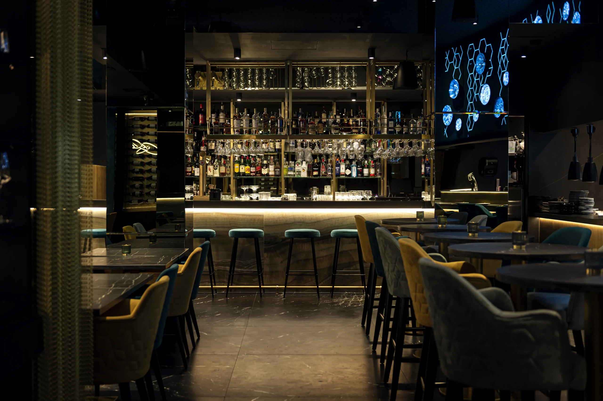 Interior de Oculto, Restaurante Nerja